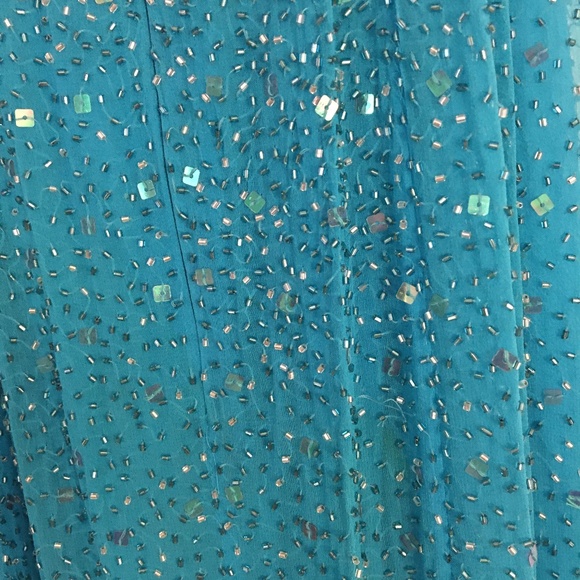 Dress - Picture 4 of 4